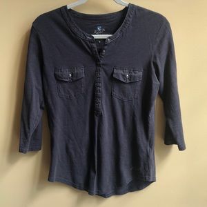 3/4 Sleeve Gray Top with Pockets